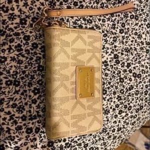 Michael Kors Wristlet